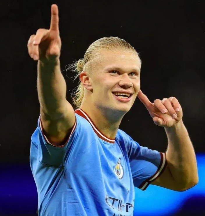 足球明星风采十足争夺最佳射手 足球明星风采十足争夺最佳射手