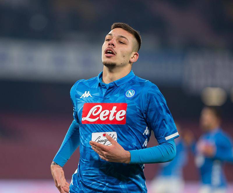 那不勒斯客场小胜萨索洛,继续座次积分榜的简单介绍 那不勒斯客场小胜萨索洛,继续座次积分榜的简单介绍