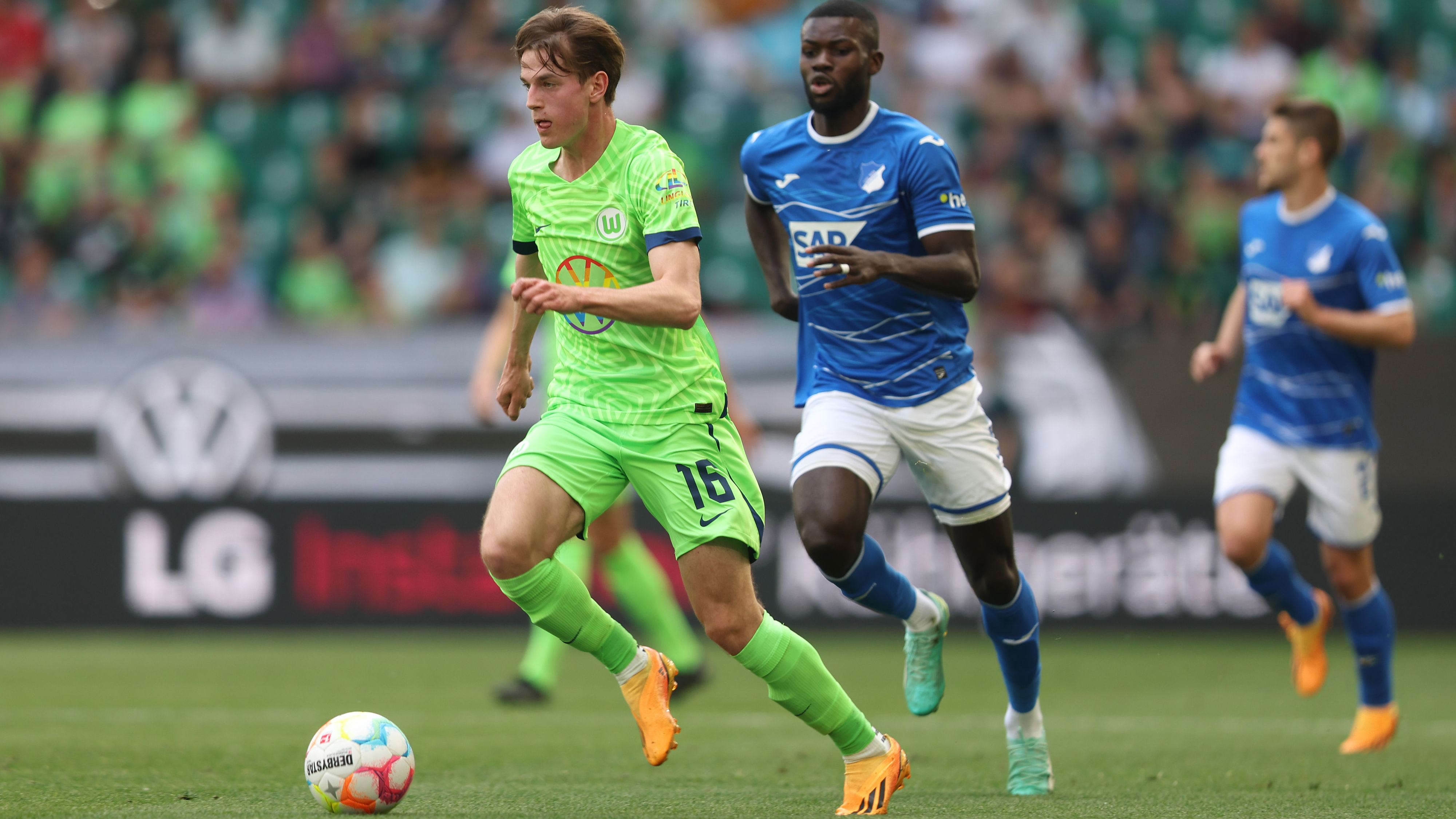 开云体育平台APP-包含沃尔夫斯堡客场告捷，稳固榜首位置领先优势的词条