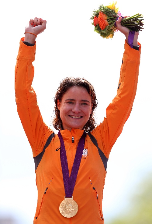 开云sport-荷兰射击选手优异发挥，轻松摘金