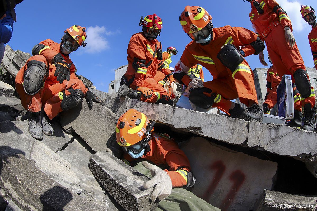 开云平台-队员爆发全力拼杀,势不可挡