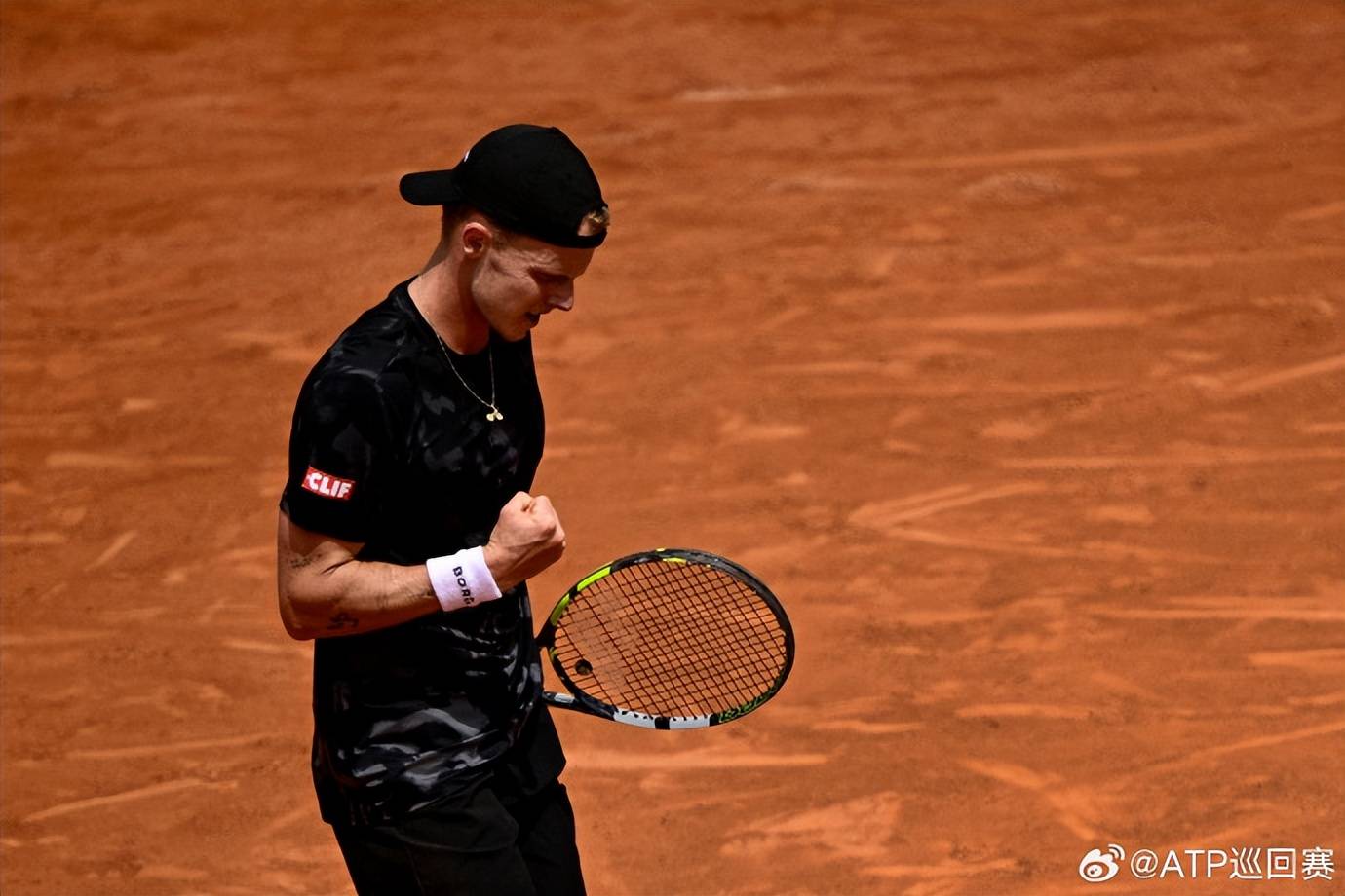 开云体育登录-戴维斯杯险胜年终总决赛,兹维列夫状态火热