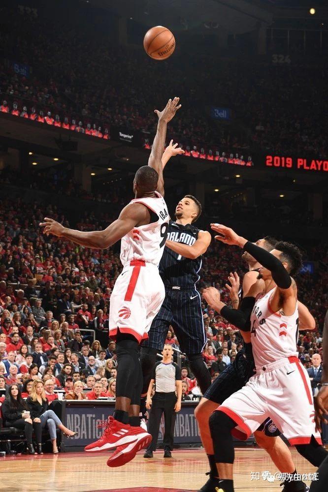 开云体育登录-魔术逆转猛龙，西亚卡姆带队取胜