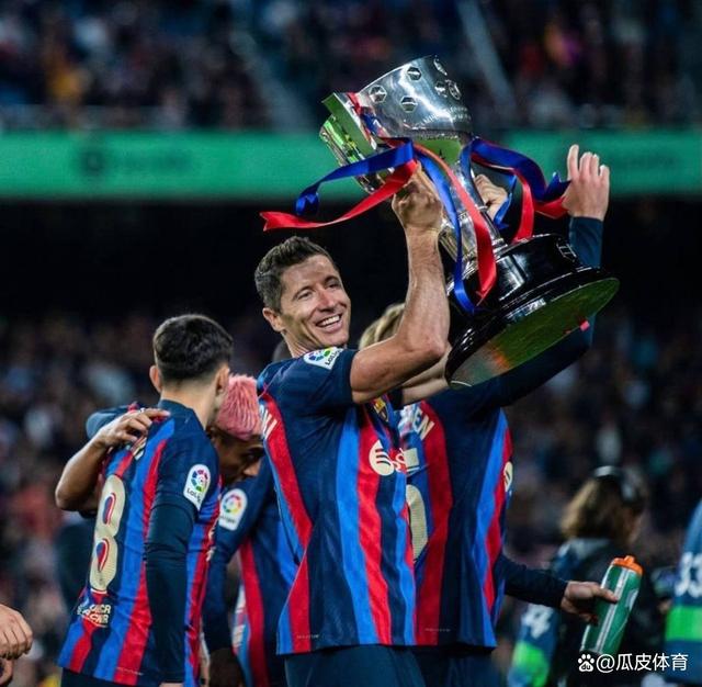 开云体育登录-多特蒙德力克乌拉圭，莱万状态火热