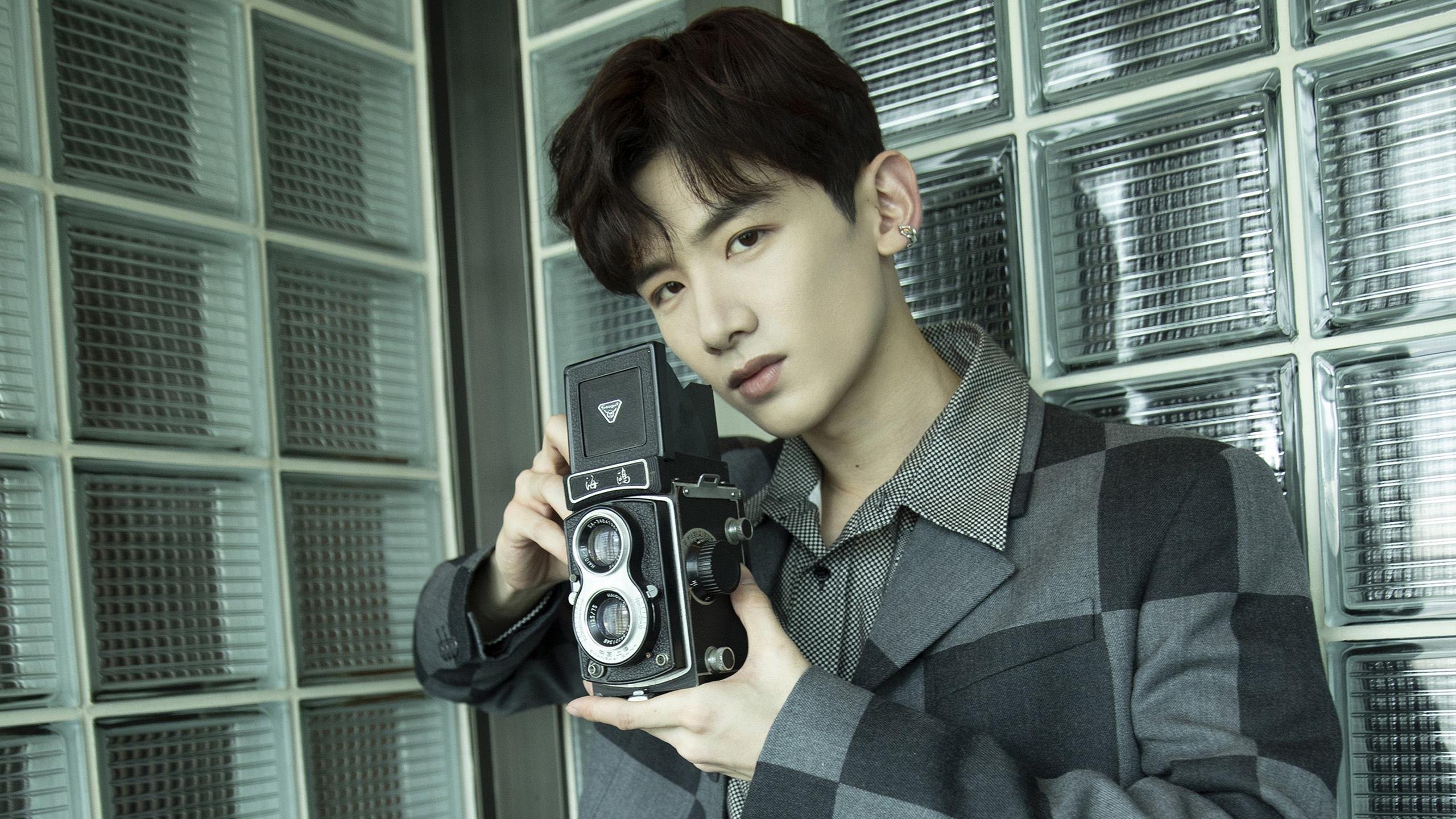 冰与火之歌，新疆冻结湖人，范弗利特点燃欧冠