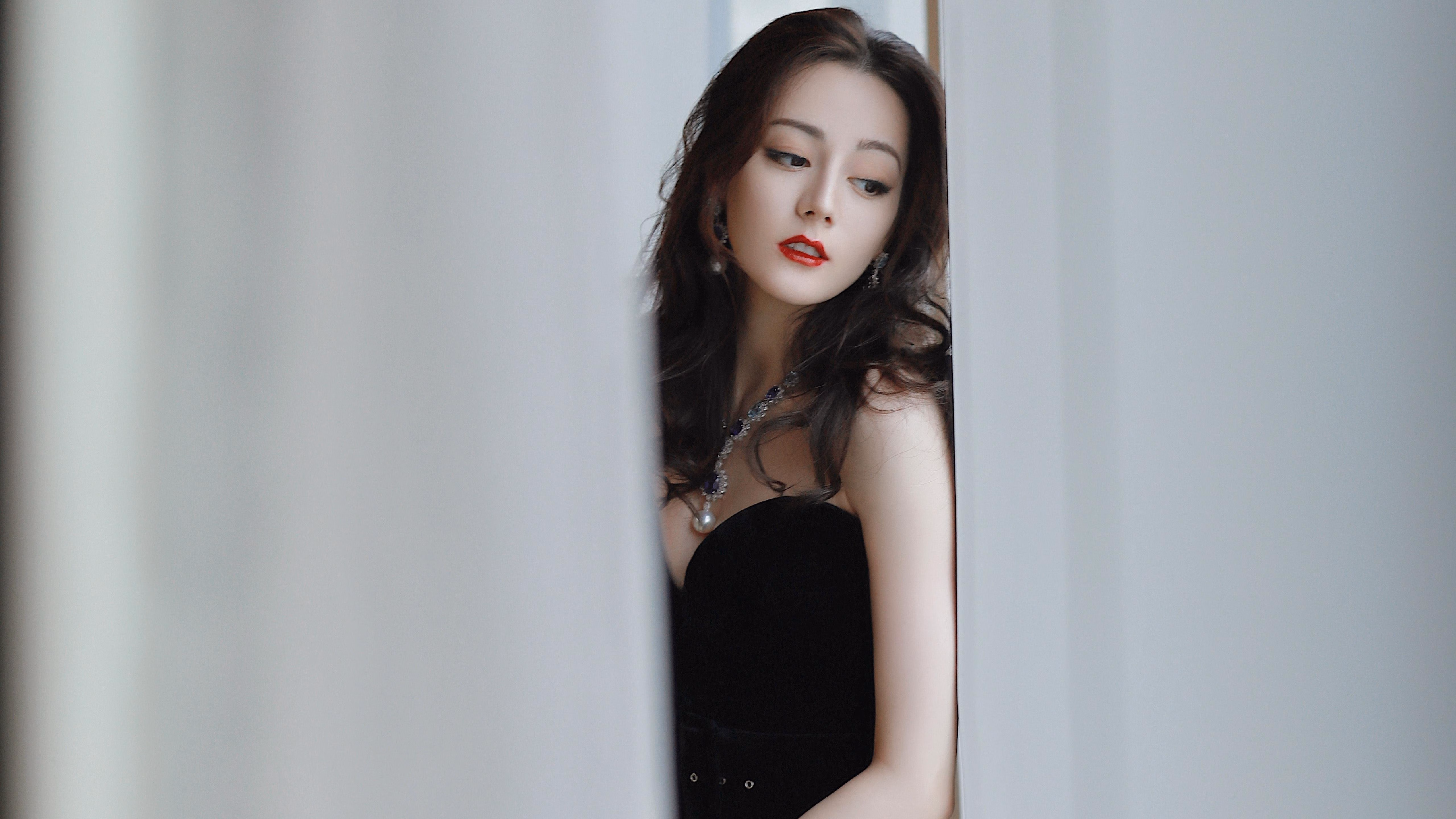 开云体育登录-欧文神兵天降！压哨上篮+末节20分，76人最后时刻惊险击败雷霆