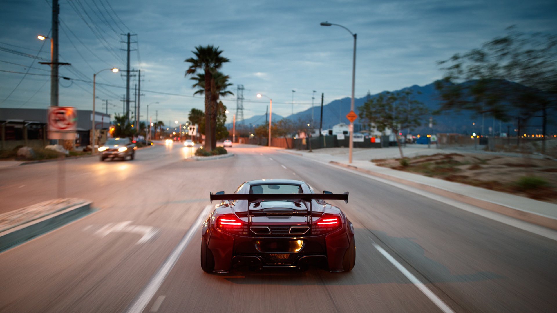 绿茵烽火，沙特欧冠级高压逼抢，三连击窒息突尼斯